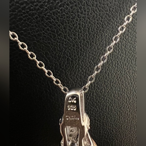 925 sparkling Rose Cubic Zirconia Necklace - Picture 6 of 6